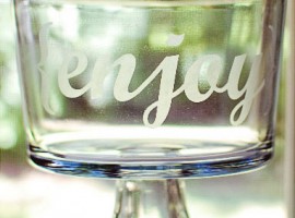 Etched {enjoy} bowl tutorial (great gift idea) at TidyMom.net