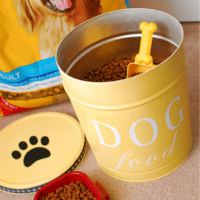 Dog food tin
