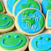 Earth Day cookie - TidyMom