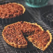 Peanut Butter Oatmeal Cookie Pie sq