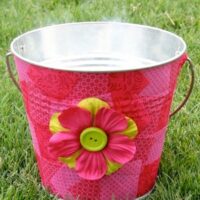 help keep the outdoors looking pretty while you deal with pesky insects. DIY Mod Podge outdoor candle with Amy Anderston of ModPodgeRocks at TidyMom.net