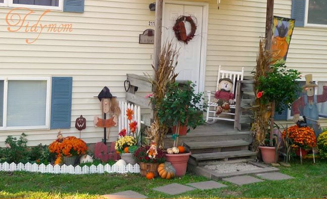 Fall Halloween Porch and decor