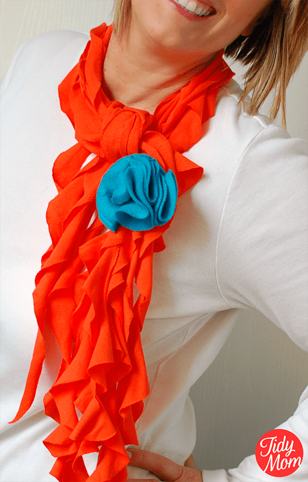 How to make a scarf using a t-shirt! no sewing required. 15 min DIY T-Shirt Scarf Tutorial at TidyMom.net