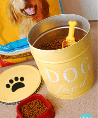 Dog food tin