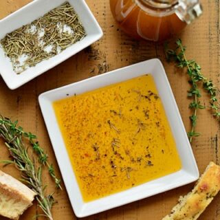 Sun Dried Tomato & Herb Dipping Oil