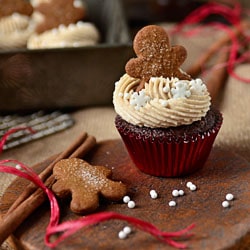 gingerbread cupcake with cookie on top
