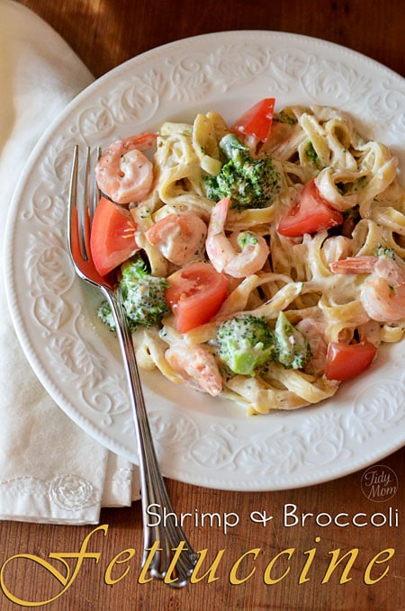 shrimp & broccoli fettuccine with philadelphia cooking creme