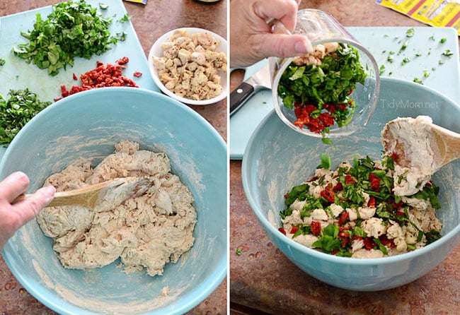 Making Garlic Chicken & Spinach Pizza Bread. Recipe at TidyMom.net