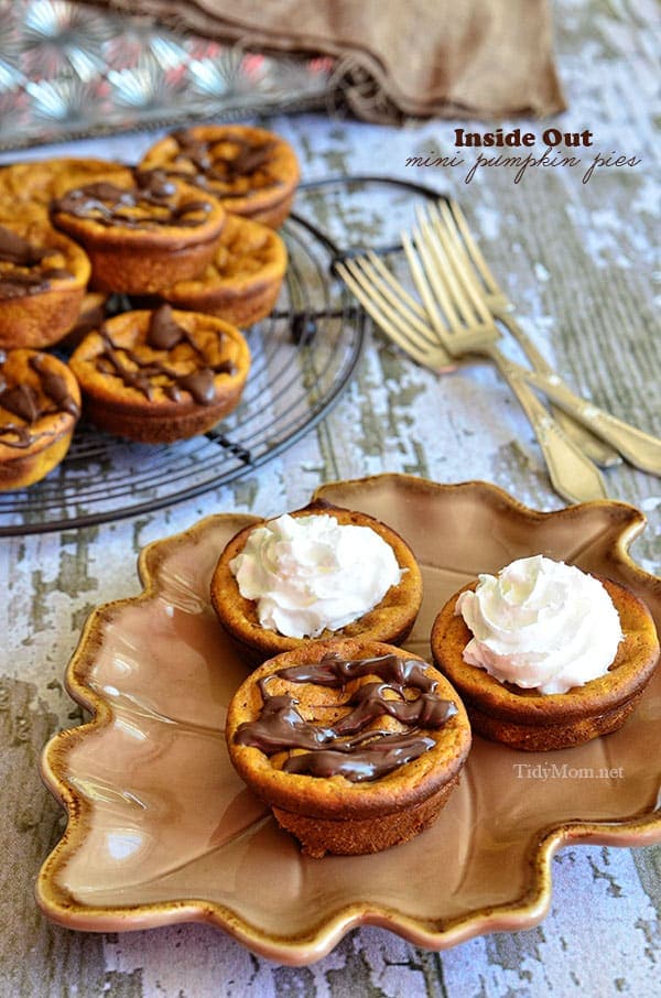 If you like pumpkin pie you are going to love how easy this recipe is! Inside Out Mini Pumpkin Pies . Recipe at TidyMom.net