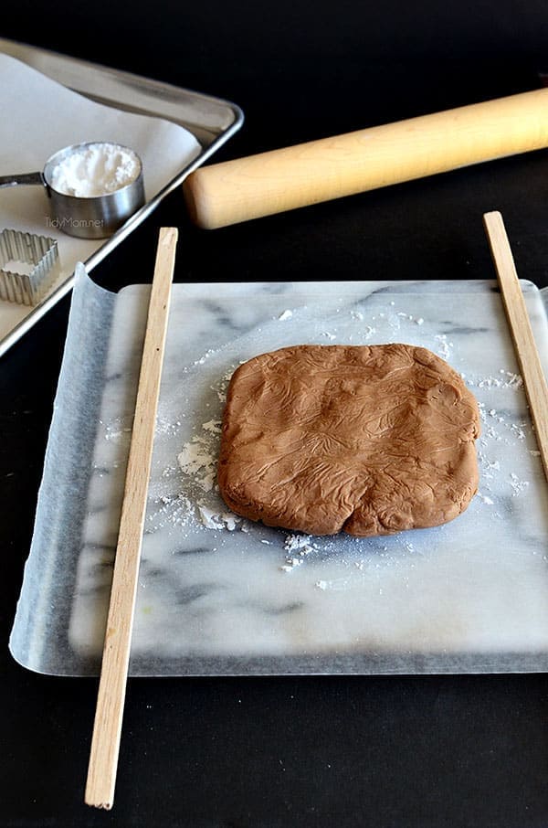 Use balsa sticks to roll out cookie dough evenly. More #cookie tips and recipe at TidyMom.net