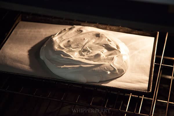 meringue in oven