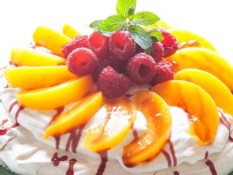 Best Peach Pavlova Recipe - How To Make Peaches & Cream Pavlovas