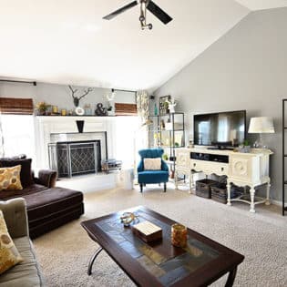 Family Room makeover at TidyMom.net #Techoration