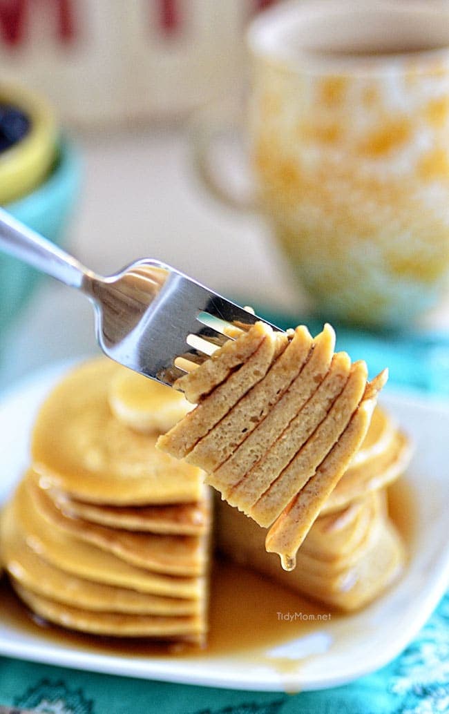 Easy Banana Bread Oatmel Pancakes - diet friendly recipe at TidyMom.net