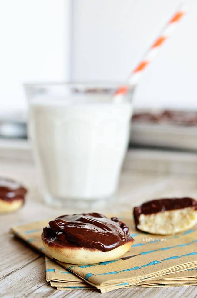 Copycat Berger Cookies recipe at TidyMom.net A soft vanilla cookie, topped with a thick fudge like frosting has long been a cultural icon of Baltimore