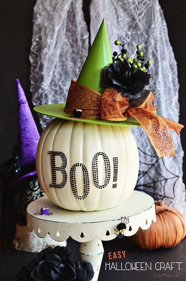 Easy Halloween Witch Pumpkin Craft at TidyMom.net
