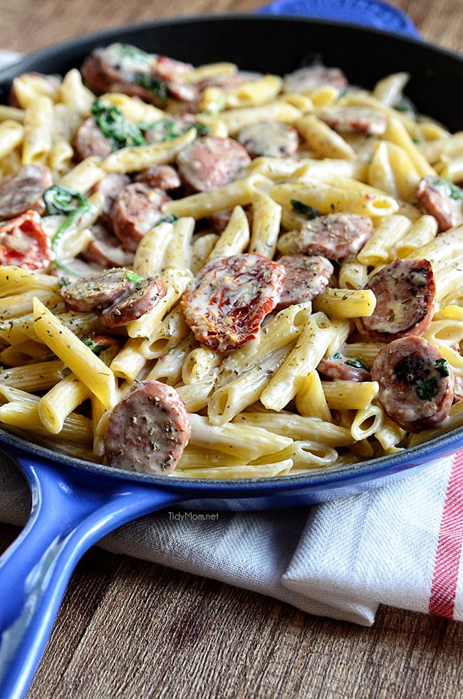 Turkey Sausage Alfredo with spinach and sundried tomatoes. Recipe at TidyMom.net