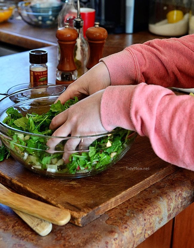 making -salad-image