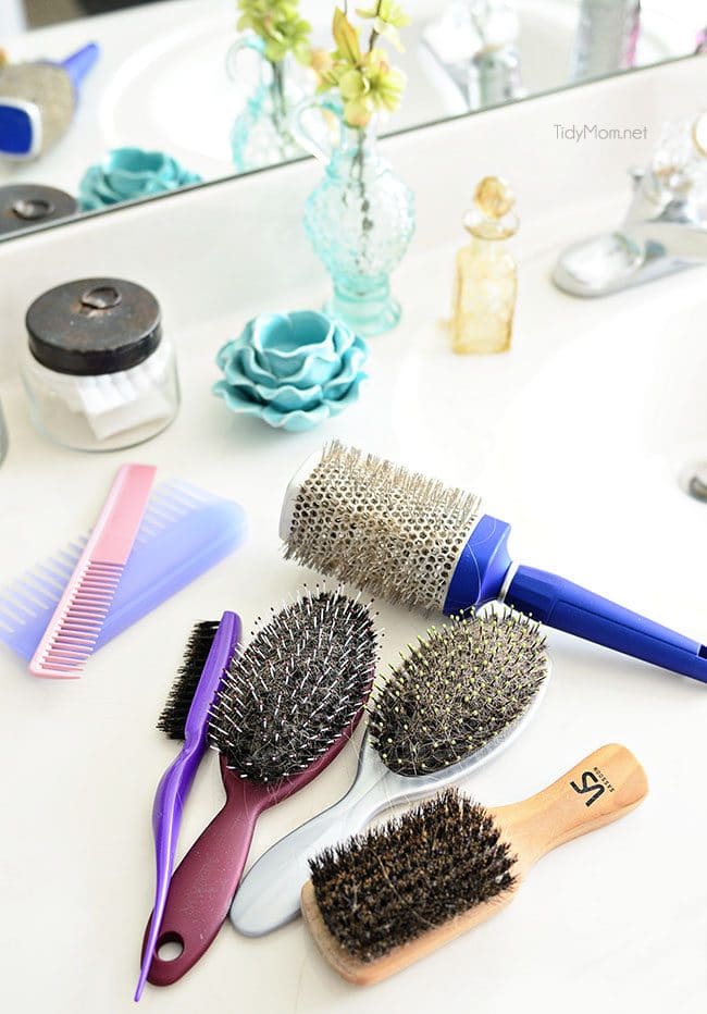 how to clean your hairbrush