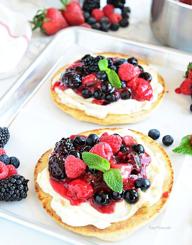 Mixed Berry Breakfast Pizzas recipe at TidyMom.net