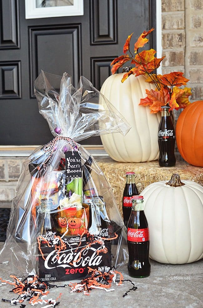  Coca-Cola Halloween Boo Basket with free you ' ve been Buued printable at TidyMom.net