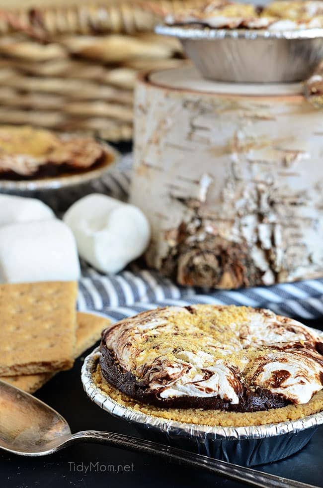 Mini S’more Pie with a spoon