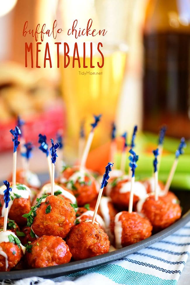 Crowd pleasing Buffalo Chicken Meatballs with ranch have all the flavors of buffalo hot wings, with out the guilt. Get the finger-lickin' good recipe at TidyMom.net