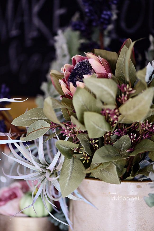 Seasonal Simplicity — Blue and Green Fall Tablescape and centerpiece with a touch of pink . Get all the details along with 20+ Fall Home Tours at TidyMom.net