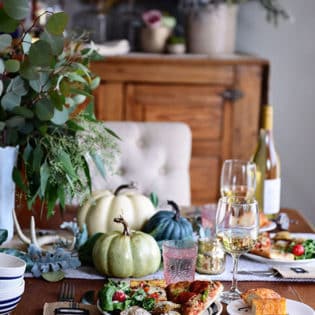 Fall entertaining simple and elegant pic