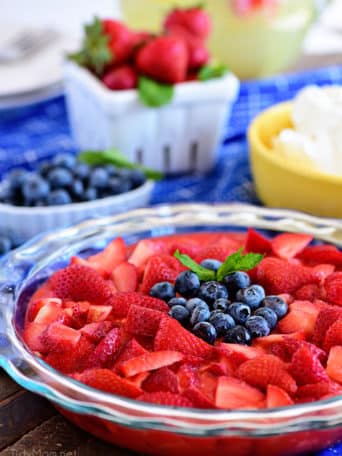 A simple strawberry pie with jello is the perfect skinny dessert. Just four guilt-free ingredients and you have a beautiful low-carb and diabetic friendly crustless jello pie. The WHOLE PIE is just 4 Weight Watchers Freestyle Points! Print