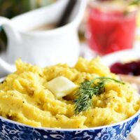 acorn squash mashed potatoes in bowl