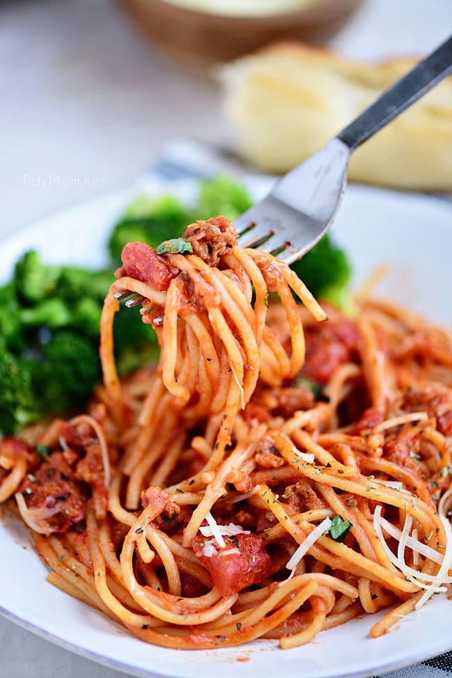 a fork full of delicious One-Pot Spaghetti 