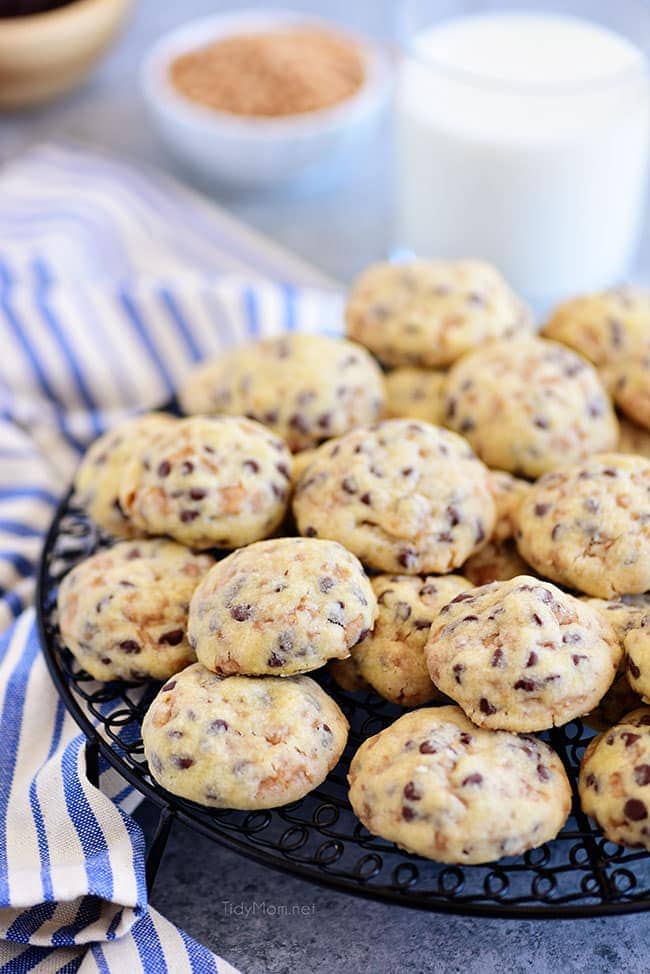 Toffee Chocolate Chip Shortbread Cookies {VIDEO} TidyMom®