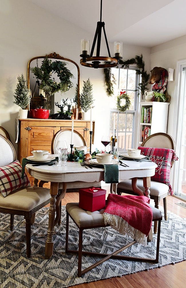 Simple Christmas Table + Quick Tips - TidyMom®