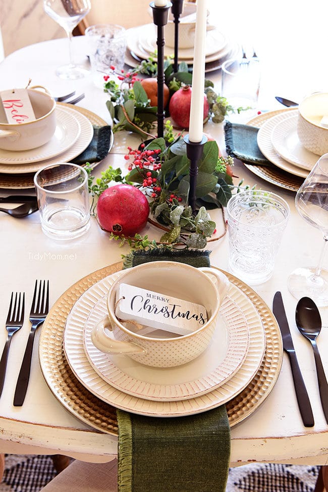 Simple Christmas table placesetting