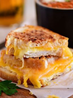 Grilled Cheese Sandwich with gooey cheese