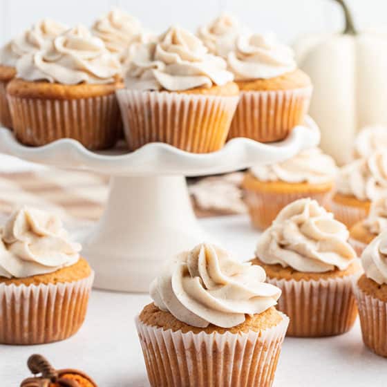 Vanilla Pumpkin Cupcakes with Cinnamon Buttercream