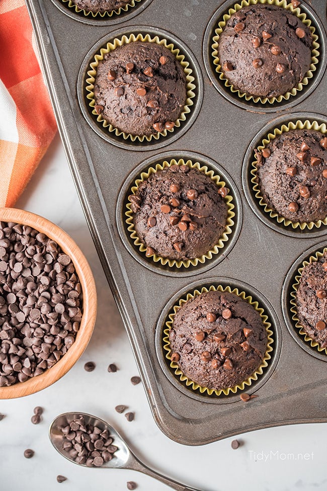 cake mix muffins in the pan