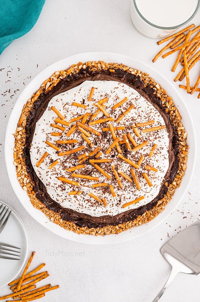 chocolate cream pie with pretzel crust in pie dish