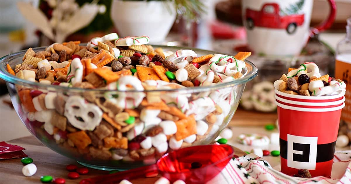 christmas-snack-reindeer-trail-mix-tidymom