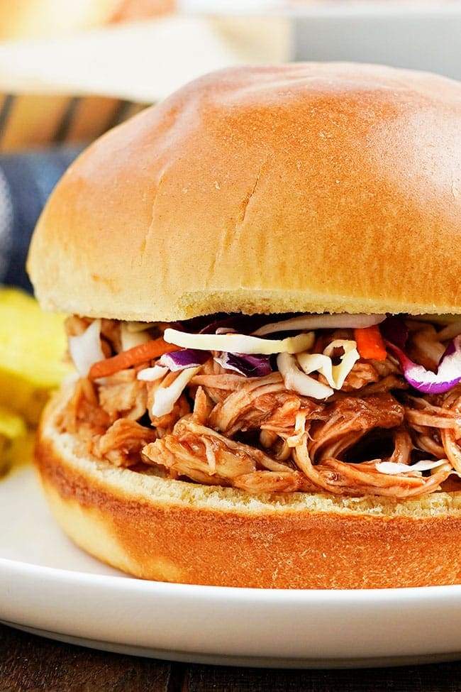 pulled chicken breast slow cooker sandwich