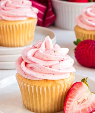 vanilla cupcakes with cake mix and fresh strawberry buttercream