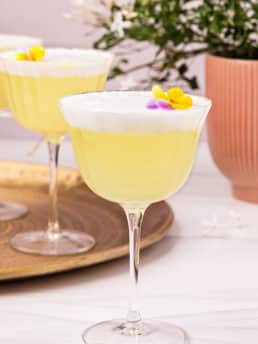 dessert cocktails with edible flowers