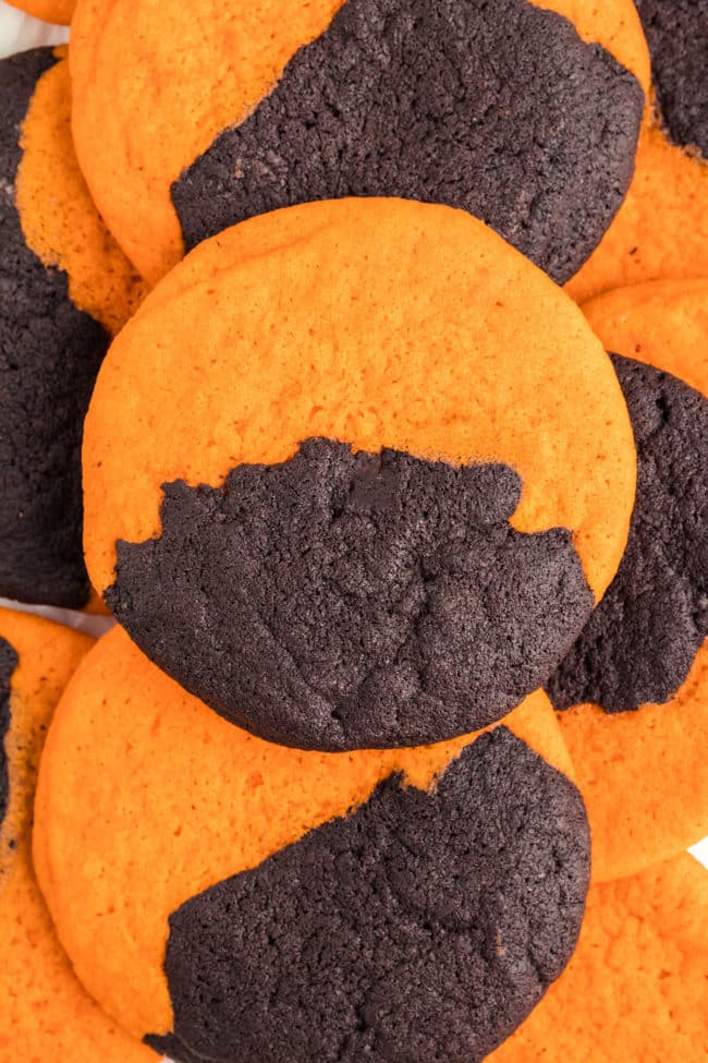 close up of no-roll black and orange halloween cookies