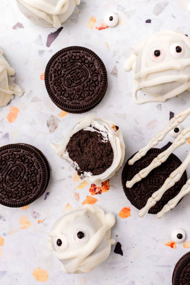 Halloween mummy truffles made with Oreo cookies