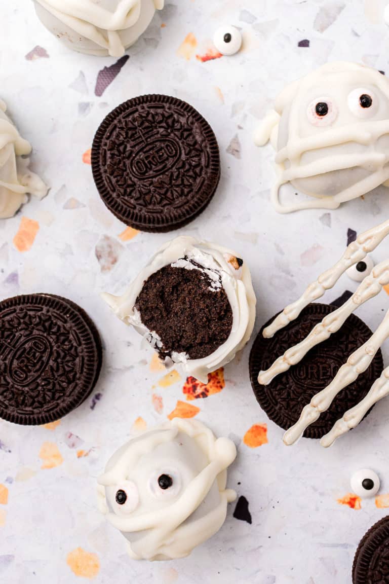 Mummy Oreo Truffles, Easy Halloween Treats! - TidyMom®