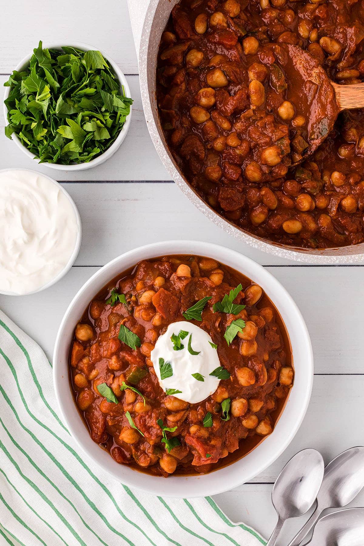 Smoky Vegetarian Chili & Fire Roasted Tomatoes TidyMom®