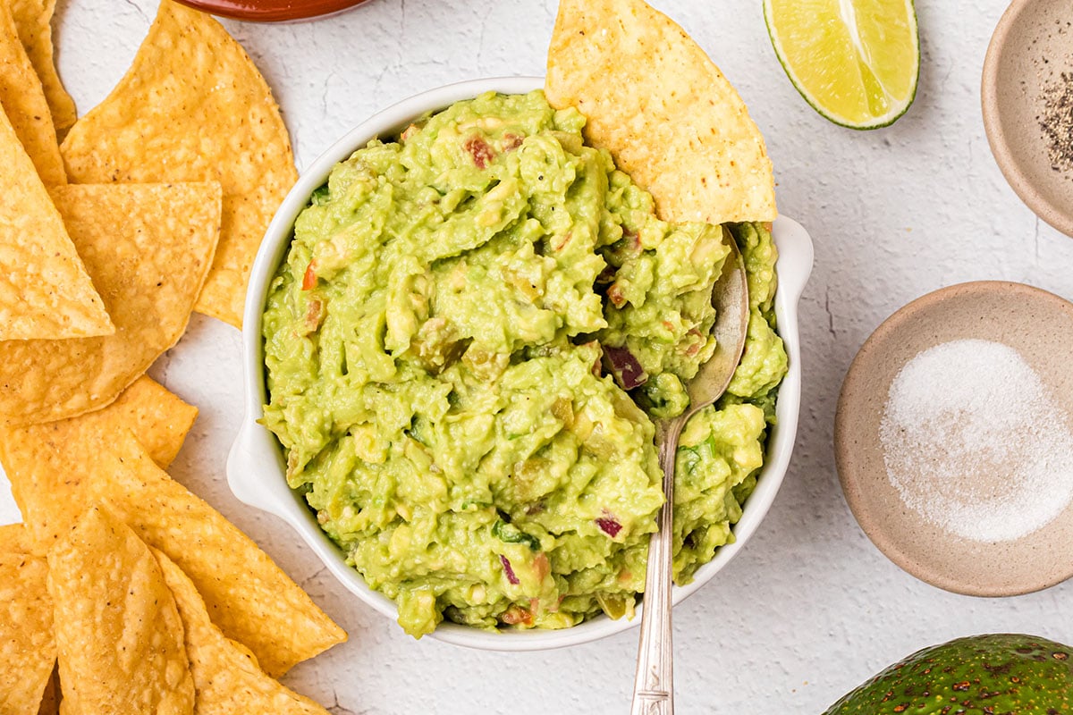 Guacamole Recipe With Pico de Gallo - TidyMom®