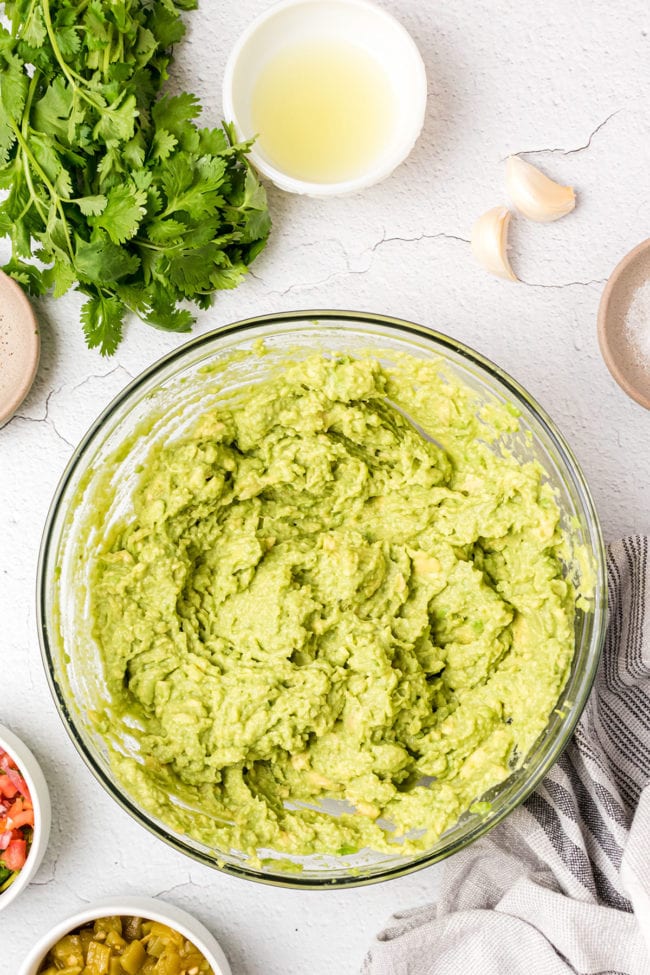 how to make guacamole step1