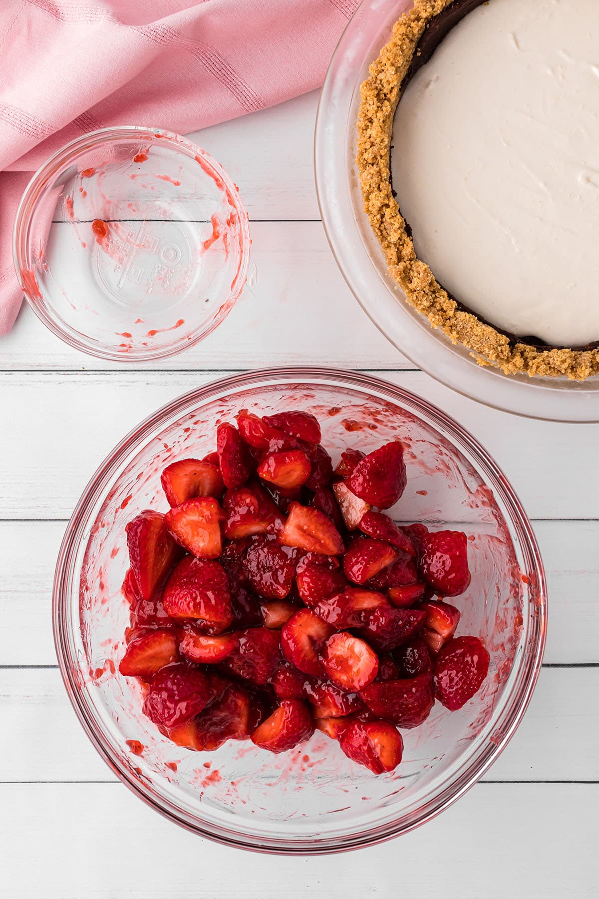 Strawberry Cream Cheese Pie - TidyMom®